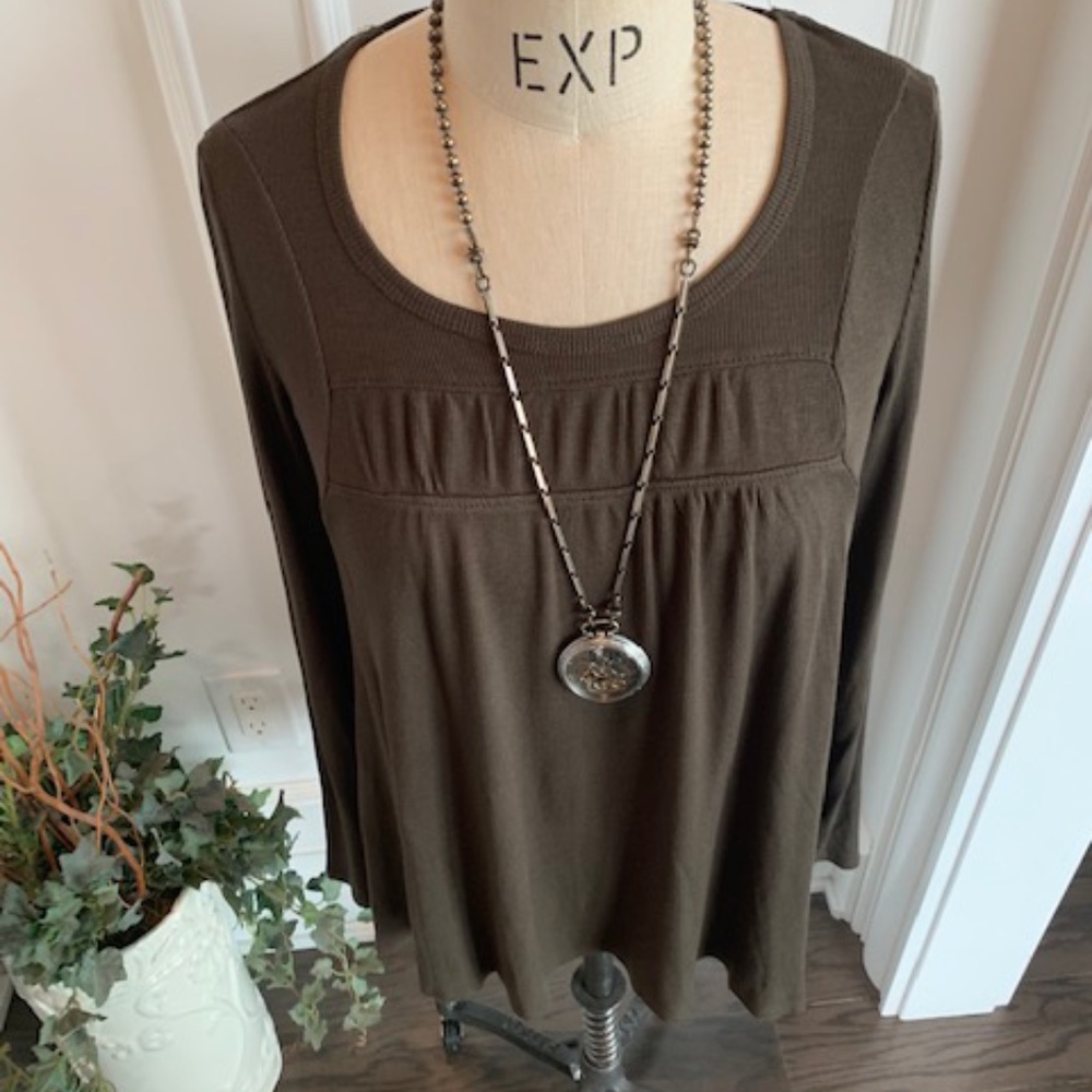 "For the Republic" NWT Women's Scoop neck Knit Top - Picture 6 of 14